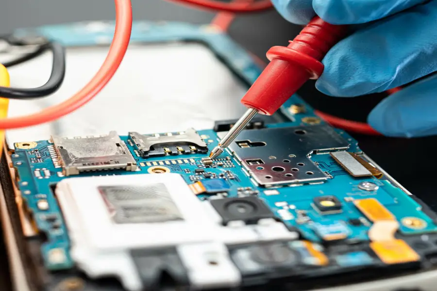 atelier réparation mobile ouvert samedi tous types téléphones Lardin Saint Lazare