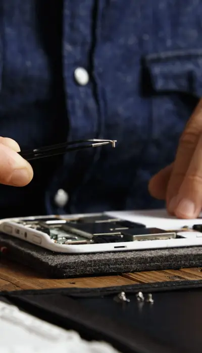 Atelier avec équipe professionnelle et expérimentée pour réparation