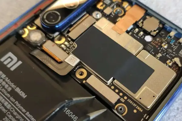 Réparazard effectue le changement de batterie de votre smartphone pour garantir performance et service local de qualité